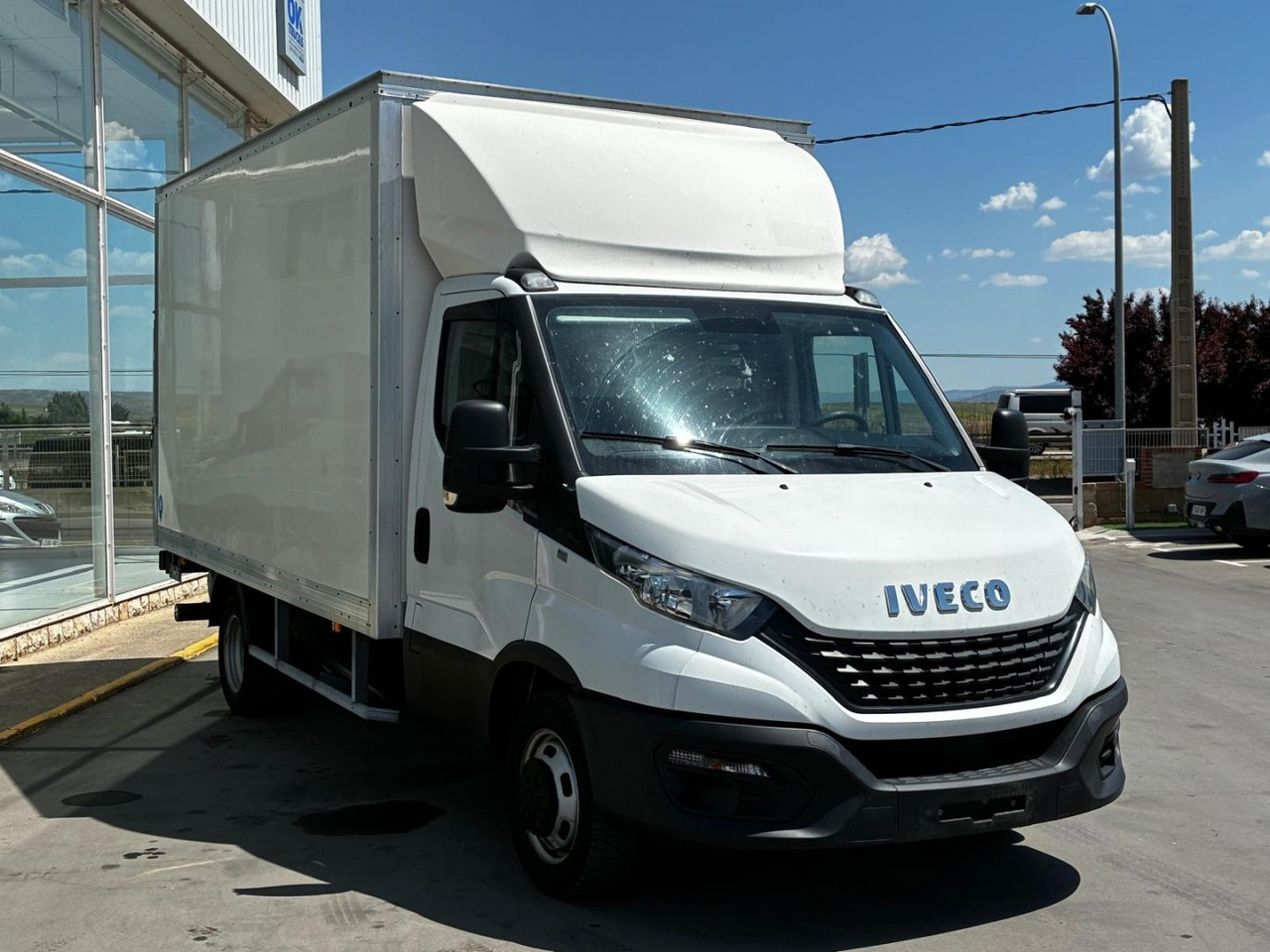 Caja cerrada IVECO 35C16 20m3 - Autoutilitară box: Foto 3 Caja cerrada IVECO 35C16 20m3 - Autoutilitară box: Foto 3