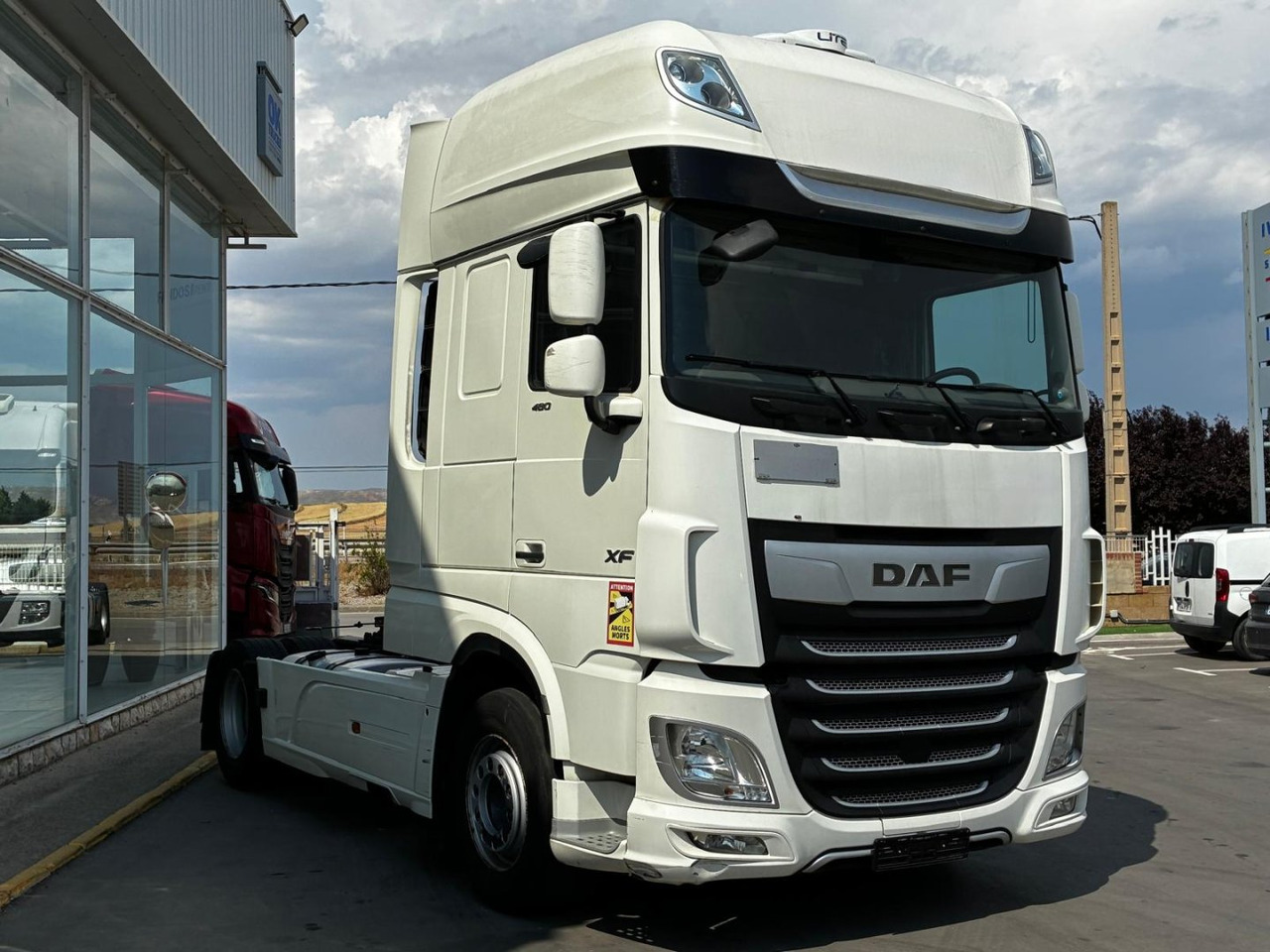 Cabeza Tractora DAF 480 AUTOMATICA CON INTARDER - Cap tractor: Foto 3 Cabeza Tractora DAF 480 AUTOMATICA CON INTARDER - Cap tractor: Foto 3