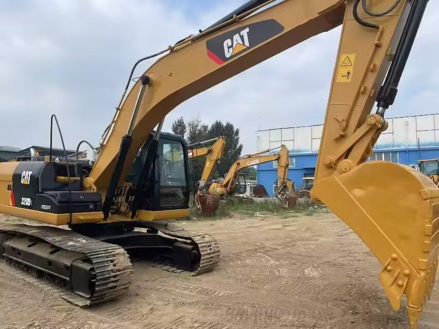 CAT 320D2 L - Excavator pe şenile: Foto 2 CAT 320D2 L - Excavator pe şenile: Foto 2