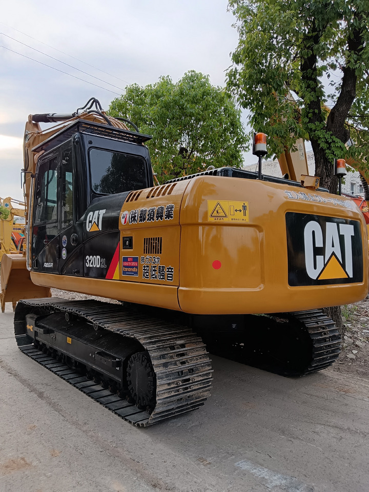 CAT 320D2L - Excavator pe şenile: Foto 2 CAT 320D2L - Excavator pe şenile: Foto 2
