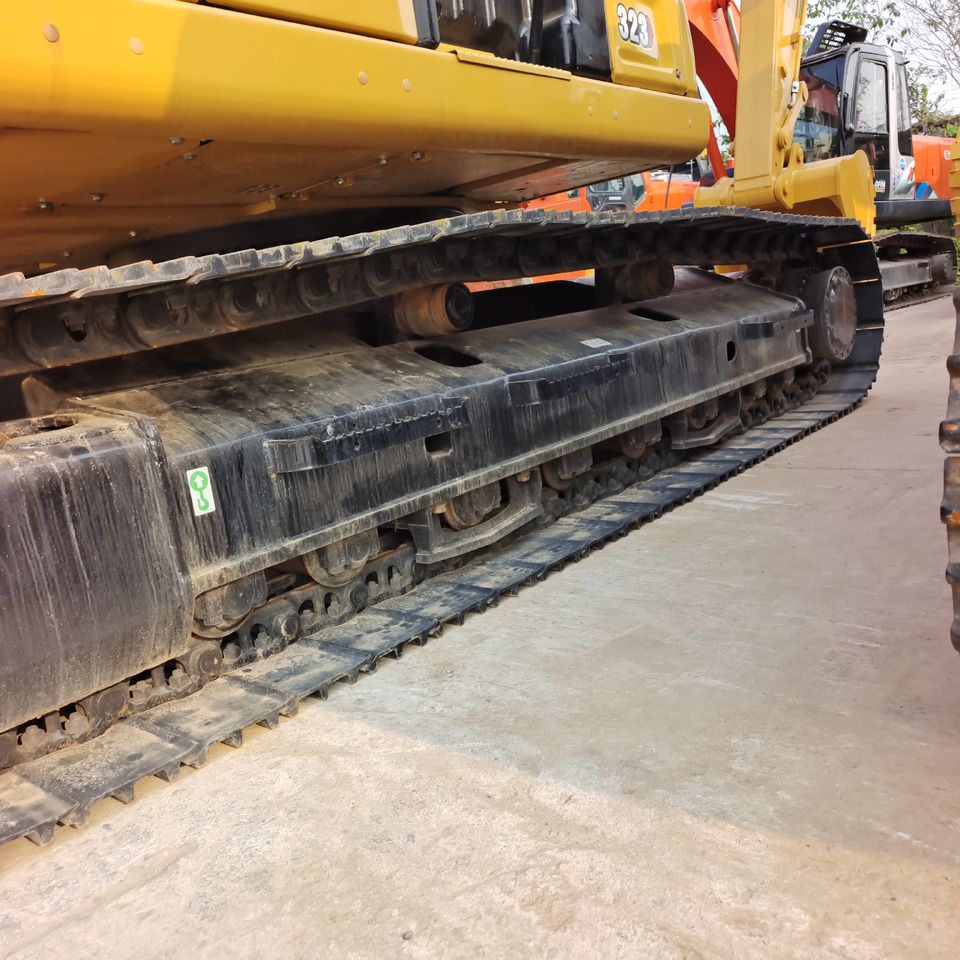 CAT 323 - Excavator pe şenile: Foto 4 CAT 323 - Excavator pe şenile: Foto 4