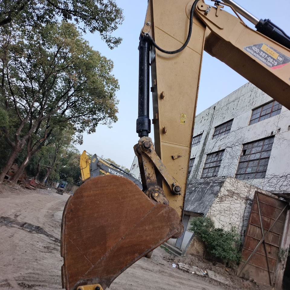 CAT 330GC - Excavator pe şenile: Foto 2 CAT 330GC - Excavator pe şenile: Foto 2