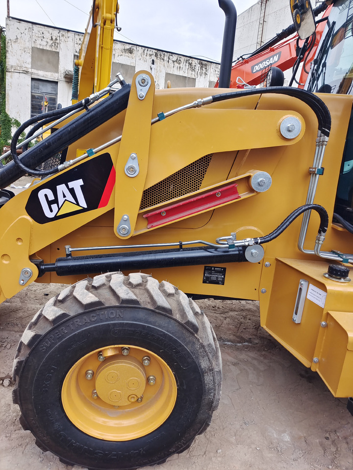 CAT 420F BRAND NEW - Buldoexcavator: Foto 2 CAT 420F BRAND NEW - Buldoexcavator: Foto 2