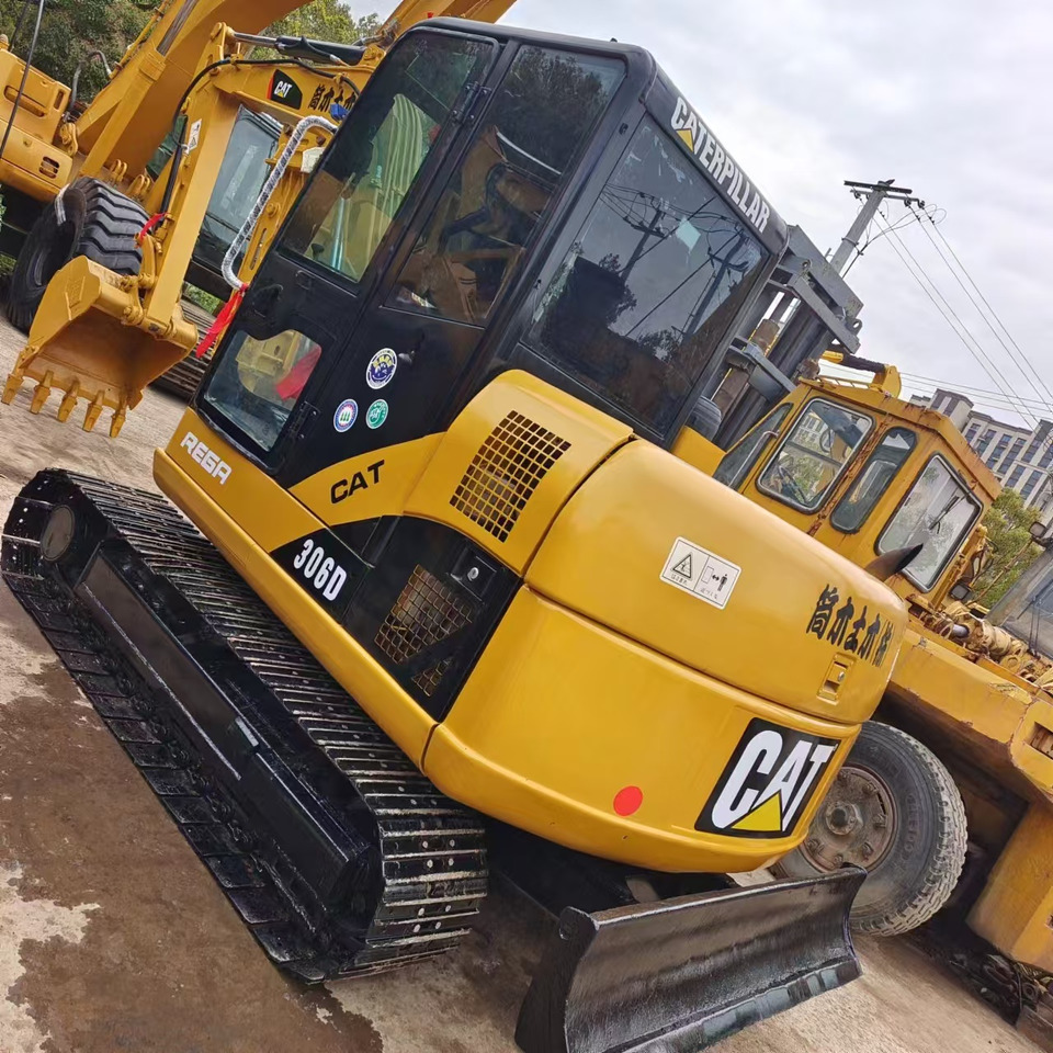 CATERPILLAR 306E2 - Mini excavator: Foto 1 CATERPILLAR 306E2 - Mini excavator: Foto 1