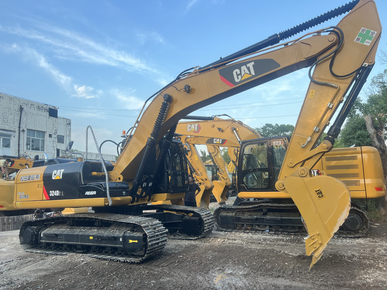 CATERPILLAR 324DL 330D2L 336D2L - Excavator pe şenile: Foto 2 CATERPILLAR 324DL 330D2L 336D2L - Excavator pe şenile: Foto 2