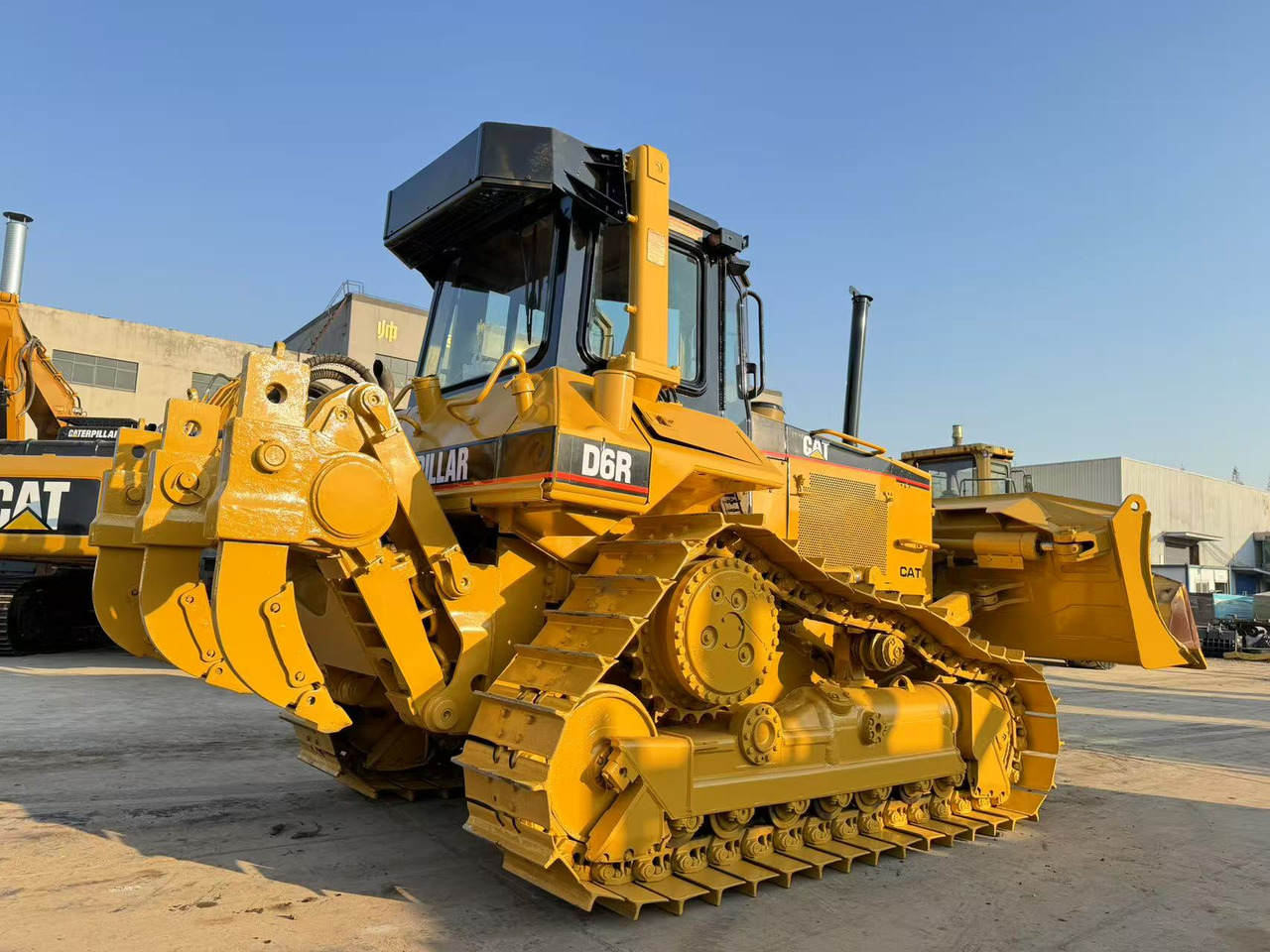 CATERPILLAR D6R - Buldozer: Foto 5 CATERPILLAR D6R - Buldozer: Foto 5