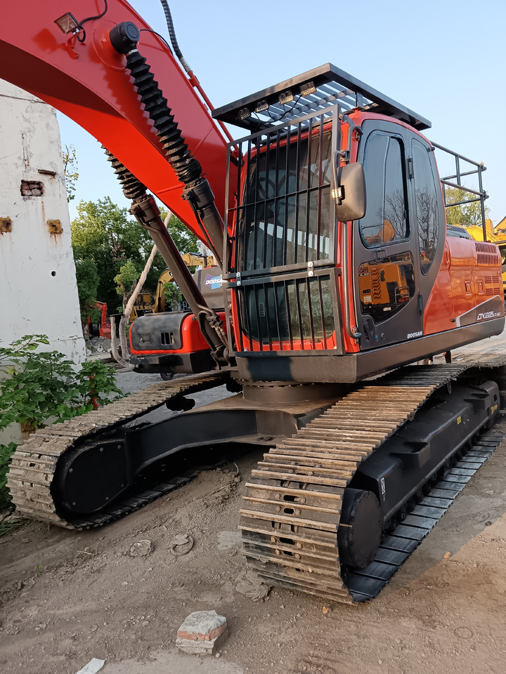 DOOSAN DX225 LC - 9C DX225LCA - Excavator pe şenile: Foto 5 DOOSAN DX225 LC - 9C DX225LCA - Excavator pe şenile: Foto 5