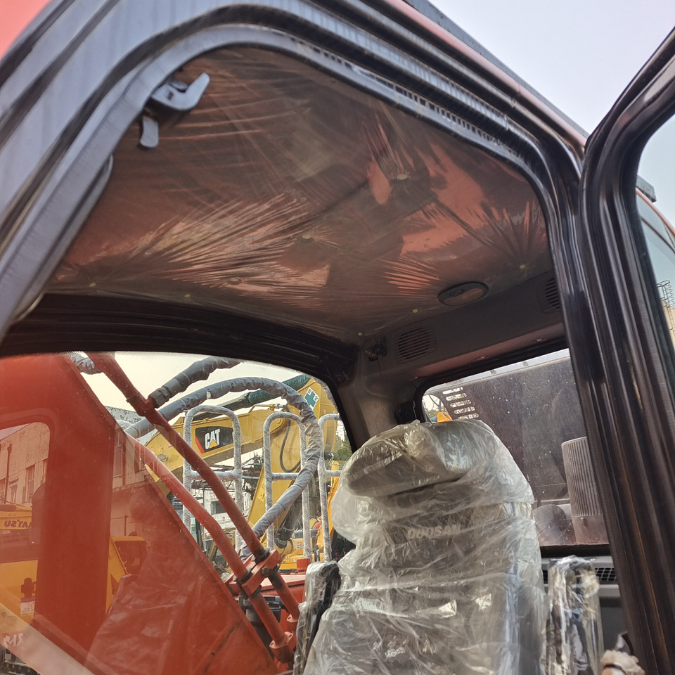 DOOSAN DX300LC-9C DX300 LC - 9C DX 300 LCA DX340 DX225 - Excavator pe şenile: Foto 3 DOOSAN DX300LC-9C DX300 LC - 9C DX 300 LCA DX340 DX225 - Excavator pe şenile: Foto 3