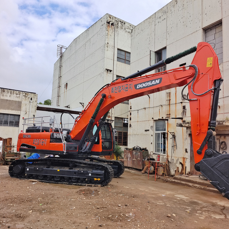 DOOSAN DX340 LCA DX340LC - 9C - Excavator pe şenile: Foto 2 DOOSAN DX340 LCA DX340LC - 9C - Excavator pe şenile: Foto 2