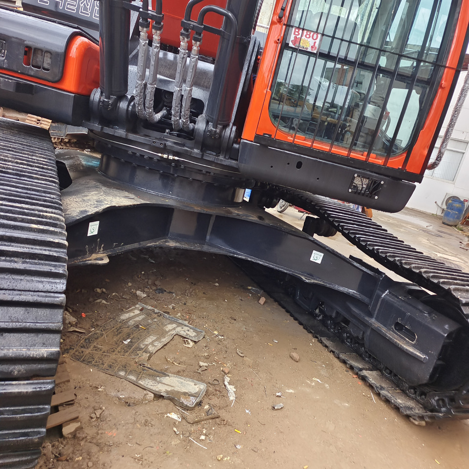DOOSAN DX340LC - 9C DX340LCA - Excavator pe şenile: Foto 5 DOOSAN DX340LC - 9C DX340LCA - Excavator pe şenile: Foto 5