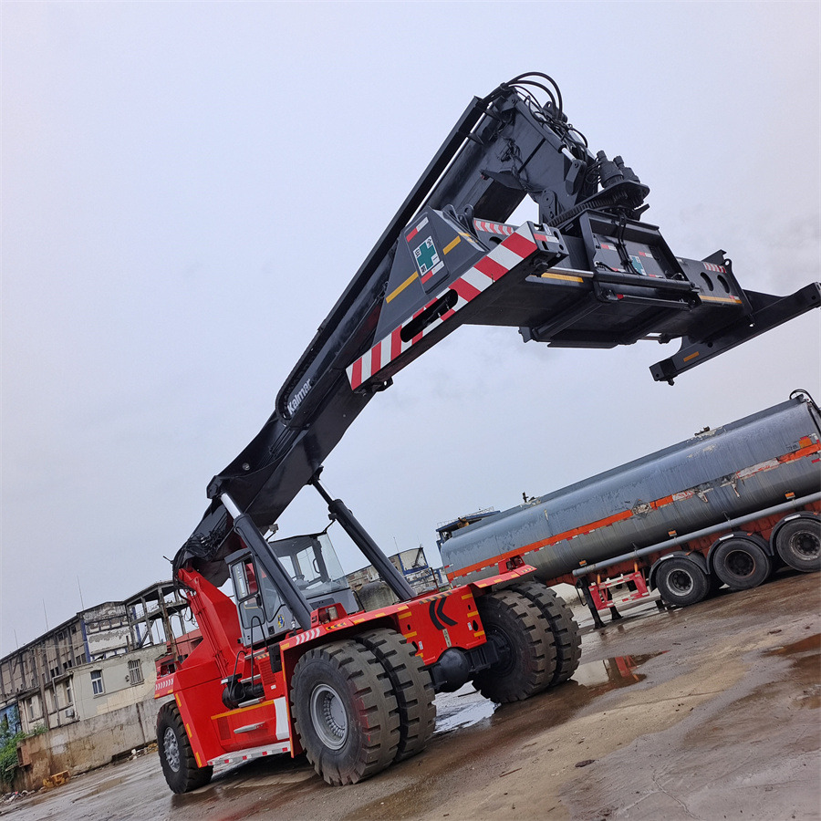 KALMAR DRF 450 45 TON REACH STACKER - Reach stacker: Foto 3 KALMAR DRF 450 45 TON REACH STACKER - Reach stacker: Foto 3