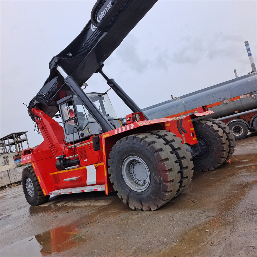 KALMAR DRF 450 45 TON REACH STACKER - Reach stacker: Foto 4 KALMAR DRF 450 45 TON REACH STACKER - Reach stacker: Foto 4
