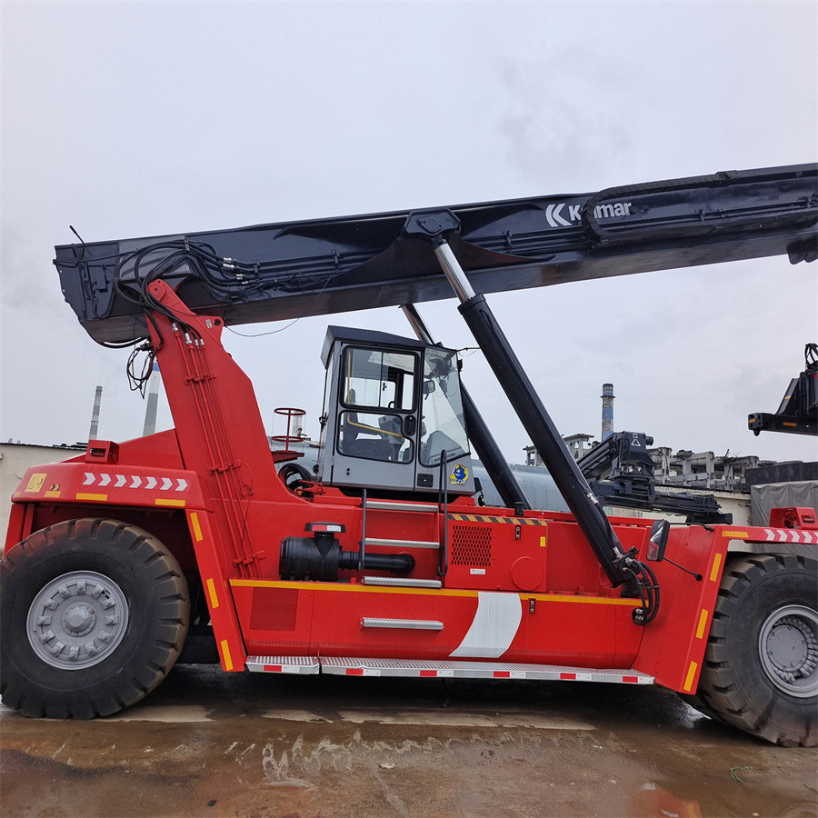 KALMAR DRF 450 45 TON REACH STACKER - Reach stacker: Foto 1 KALMAR DRF 450 45 TON REACH STACKER - Reach stacker: Foto 1