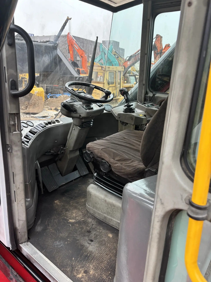 KALMAR DRS4527-S5 - Reach stacker: Foto 5 KALMAR DRS4527-S5 - Reach stacker: Foto 5