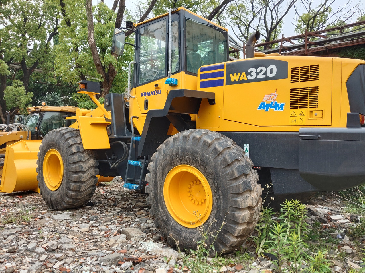 KOMATSU WA320-5 - Încărcător frontal pe pneuri: Foto 1 KOMATSU WA320-5 - Încărcător frontal pe pneuri: Foto 1
