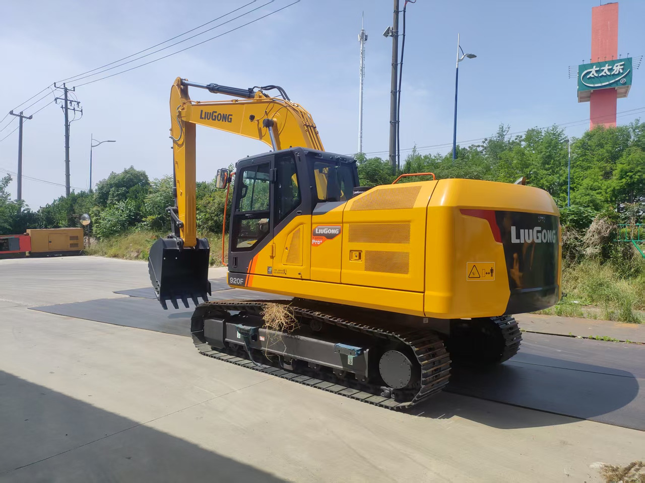 LIUGONG 920FG4 100% Brand New 21.5 TON 20 TON - Excavator pe şenile: Foto 1 LIUGONG 920FG4 100% Brand New 21.5 TON 20 TON - Excavator pe şenile: Foto 1