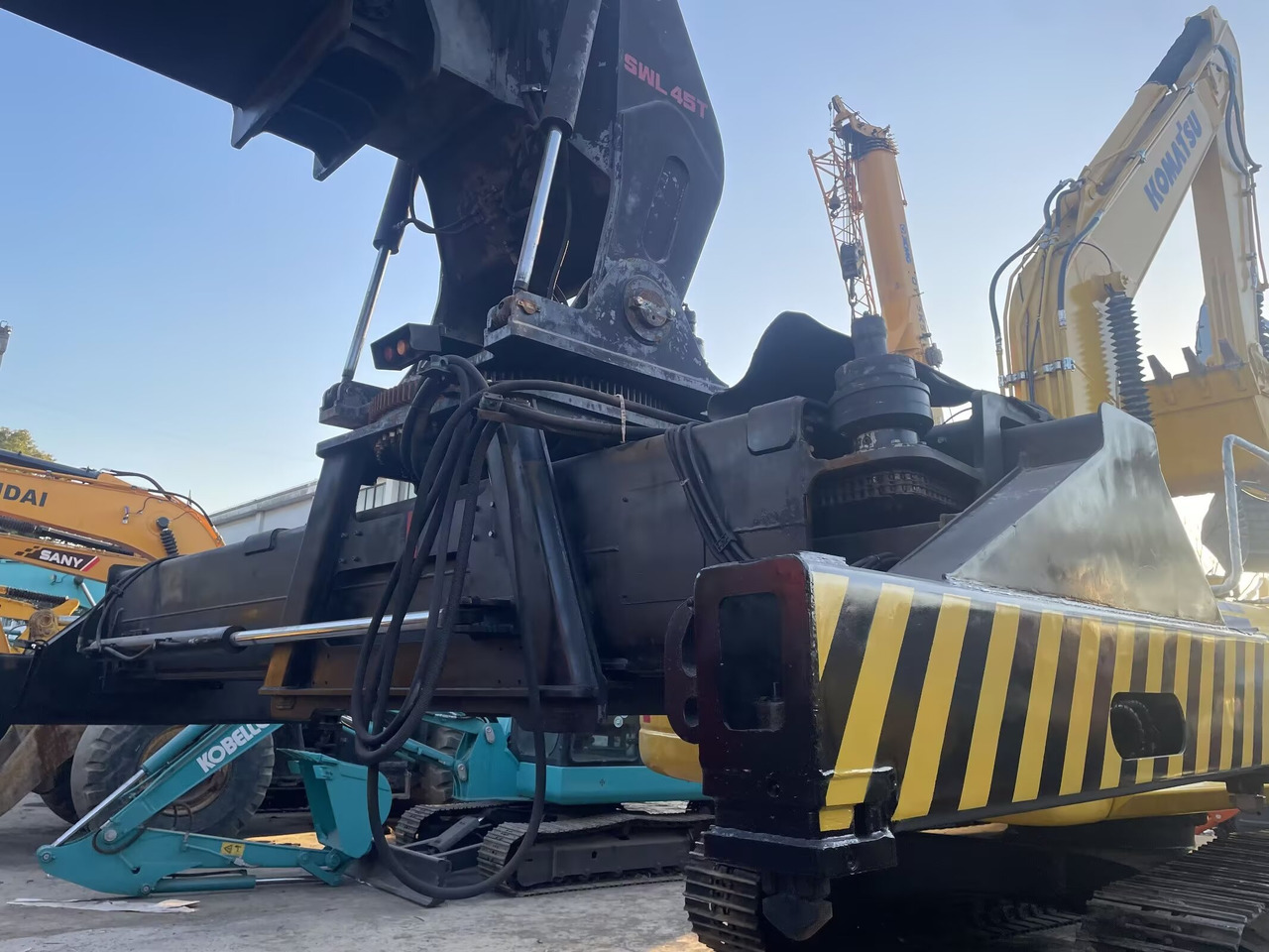 SANY SRSC45C30 45 TON CAPACITY - Reach stacker: Foto 3 SANY SRSC45C30 45 TON CAPACITY - Reach stacker: Foto 3