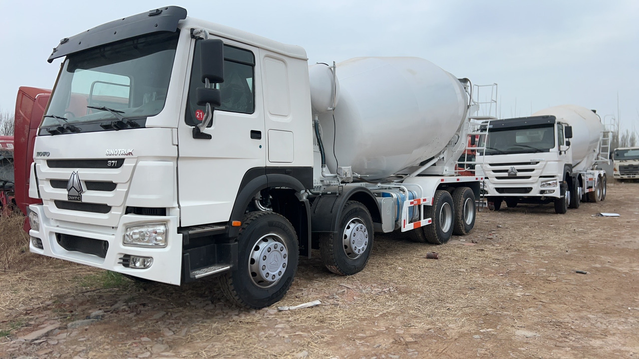 SINOTRUK HOWO 16 CBM CAPACITY - Autobetonieră: Foto 5 SINOTRUK HOWO 16 CBM CAPACITY - Autobetonieră: Foto 5