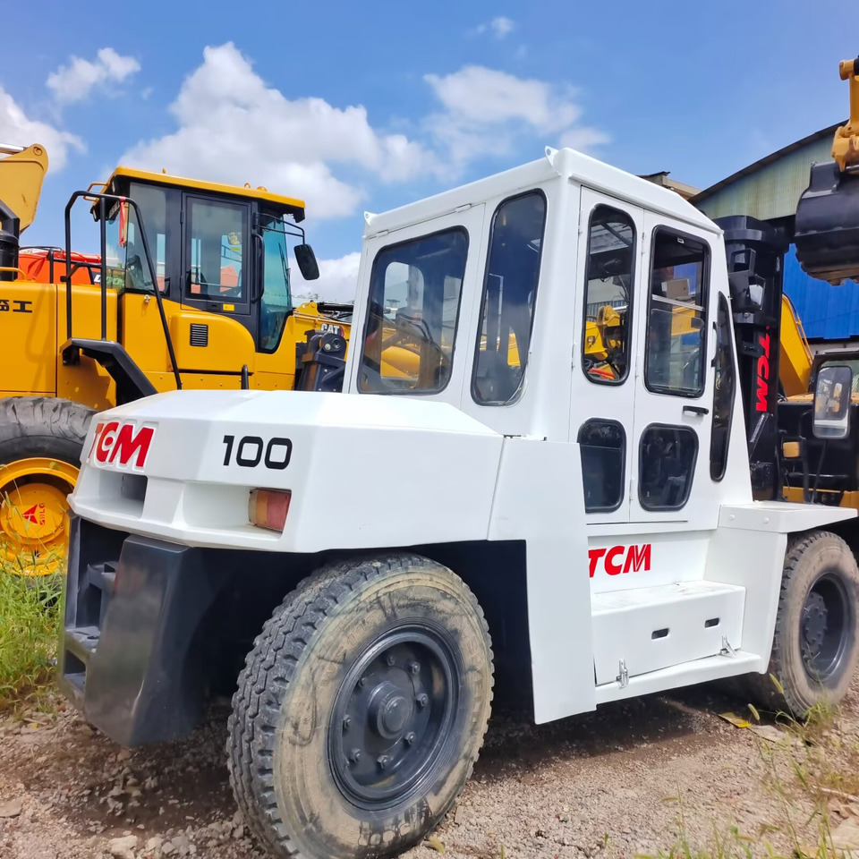 TCM FD100 - Stivuitor diesel: Foto 1 TCM FD100 - Stivuitor diesel: Foto 1