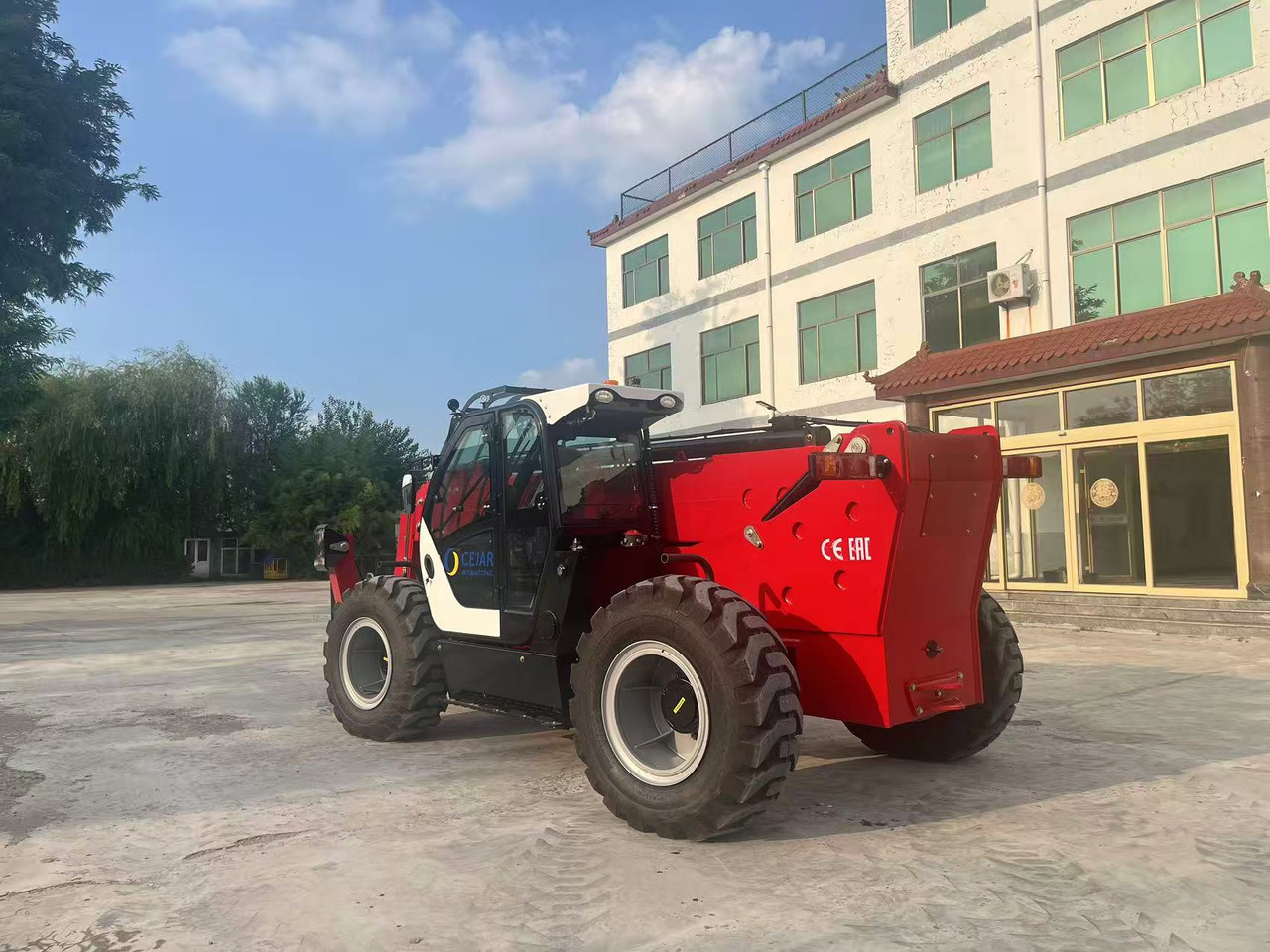 XCMG 9 METER BRAND NEW - Stivuitor telescopic: Foto 3 XCMG 9 METER BRAND NEW - Stivuitor telescopic: Foto 3