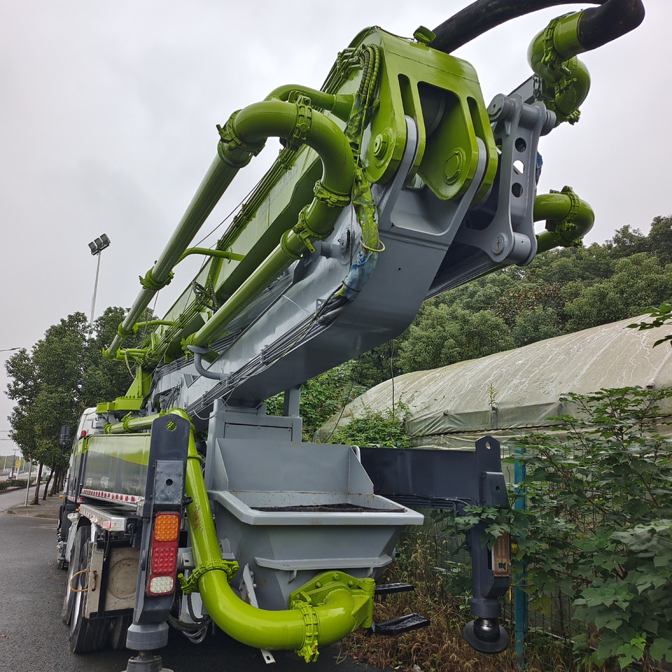ZOOMLION ZLJ5336THBSE - Autopompă de beton: Foto 5 ZOOMLION ZLJ5336THBSE - Autopompă de beton: Foto 5