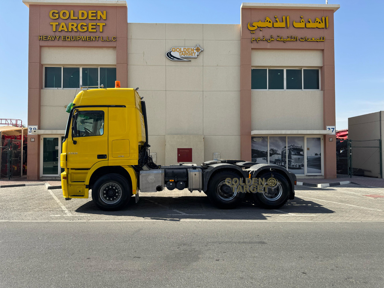 Mercedes Benz ACTROS 3355 6x4 Head Truck - Cap tractor: Foto 5 Mercedes Benz ACTROS 3355 6x4 Head Truck - Cap tractor: Foto 5