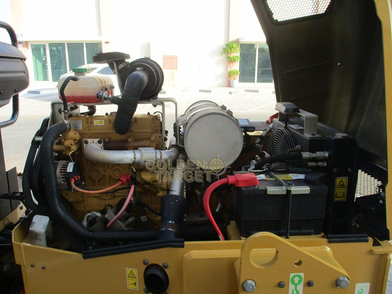 Compactor agricola Caterpillar CB34B Tandem Roller: Foto 8