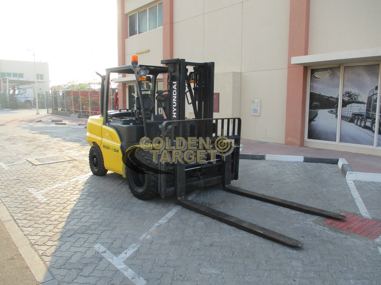 HYUNDAI 50D-9SA Forklift - Stivuitor diesel: Foto 1 HYUNDAI 50D-9SA Forklift - Stivuitor diesel: Foto 1