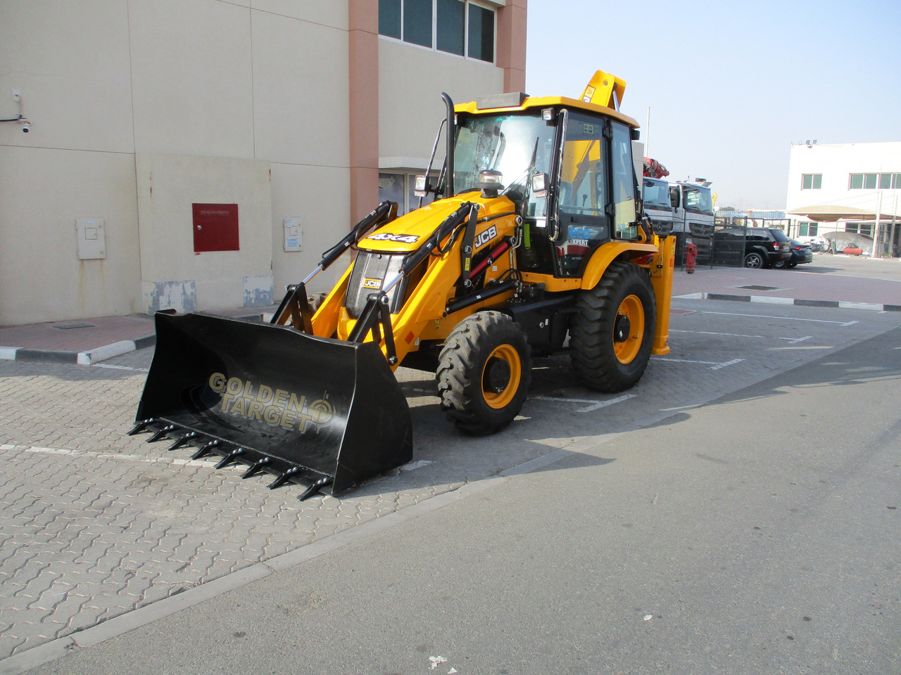 JCB 3DX PLUS 4×4 BACKHOE LOADER - Buldoexcavator: Foto 2 JCB 3DX PLUS 4×4 BACKHOE LOADER - Buldoexcavator: Foto 2