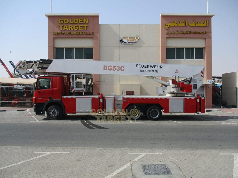 Mercedes-Benz Actros 3332 - Autopropulsată platformă: Foto 5 Mercedes-Benz Actros 3332 - Autopropulsată platformă: Foto 5