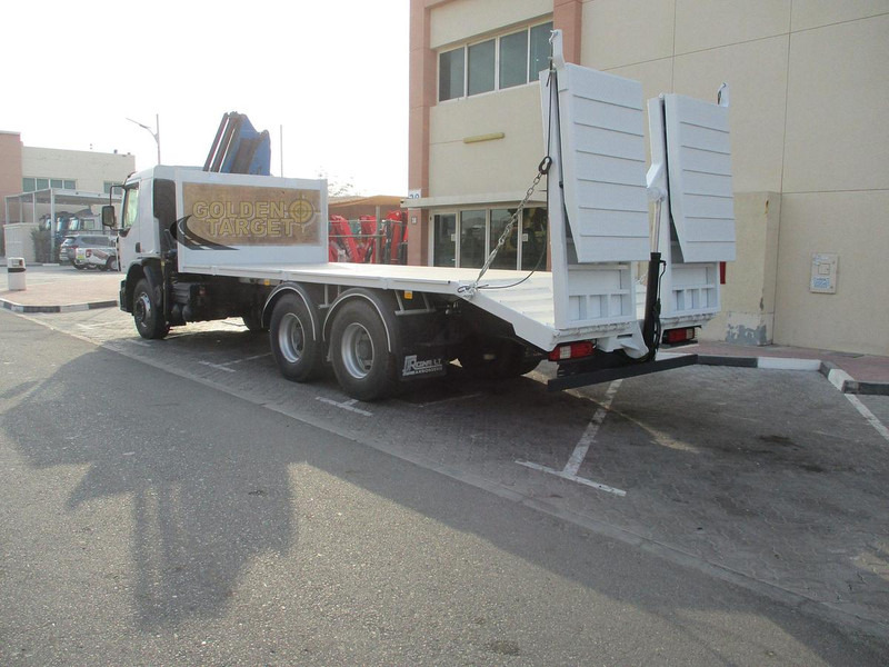 Renault KERAX 380 - Automacara: Foto 4 Renault KERAX 380 - Automacara: Foto 4