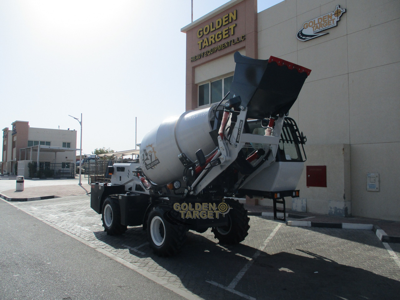 Solution H25 Self Loading Mixer - Autobetonieră: Foto 1 Solution H25 Self Loading Mixer - Autobetonieră: Foto 1