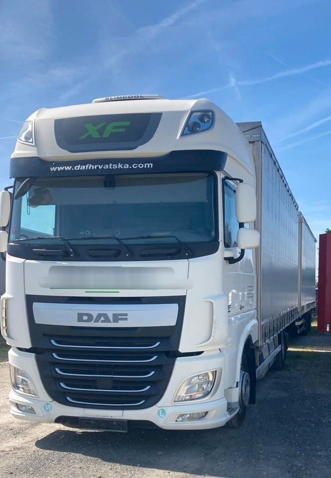 DAF XF 460 SSC 6x2 tandem jumbo - Camion cu prelată: Foto 1 DAF XF 460 SSC 6x2 tandem jumbo - Camion cu prelată: Foto 1
