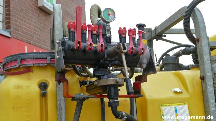 Ascher CX/FAJ 1000 - Maşină de erbicidat purtata: Foto 5 Ascher CX/FAJ 1000 - Maşină de erbicidat purtata: Foto 5