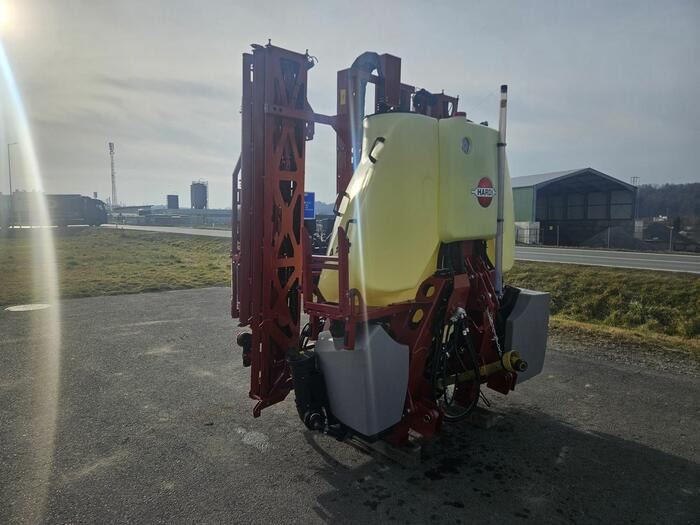 Hardi MEGA 1200 - Maşină de erbicidat purtata: Foto 2 Hardi MEGA 1200 - Maşină de erbicidat purtata: Foto 2