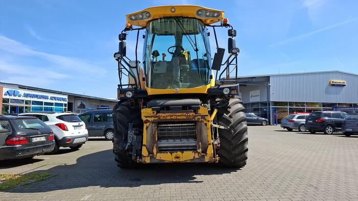 New Holland FR 9060 - Combină de Recoltat Furaj: Foto 2 New Holland FR 9060 - Combină de Recoltat Furaj: Foto 2