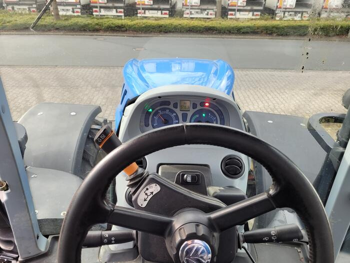 New Holland T 7.290 - Tractor agricol: Foto 5 New Holland T 7.290 - Tractor agricol: Foto 5