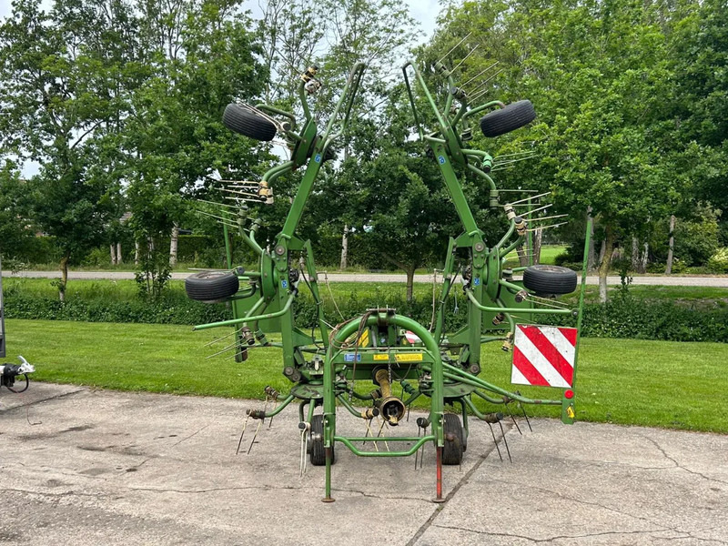Krone KW 6.40 schudder schuilstelling hooibouw 6 elements - Maşină de întors fânul: Foto 2 Krone KW 6.40 schudder schuilstelling hooibouw 6 elements - Maşină de întors fânul: Foto 2