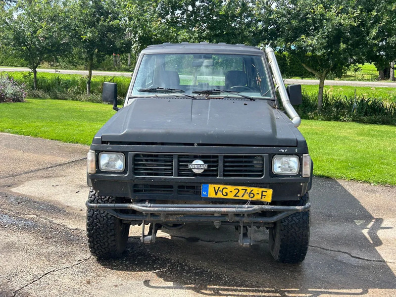 Nissan Patrol Patrol R 2.8 Turbo Diesel GRIJS KENTEKEN YOUNG TIMER - Automobil: Foto 2 Nissan Patrol Patrol R 2.8 Turbo Diesel GRIJS KENTEKEN YOUNG TIMER - Automobil: Foto 2