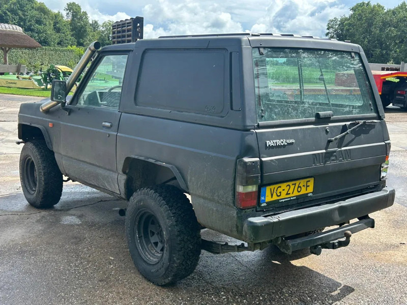 Nissan Patrol Patrol R 2.8 Turbo Diesel GRIJS KENTEKEN YOUNG TIMER - Automobil: Foto 5 Nissan Patrol Patrol R 2.8 Turbo Diesel GRIJS KENTEKEN YOUNG TIMER - Automobil: Foto 5