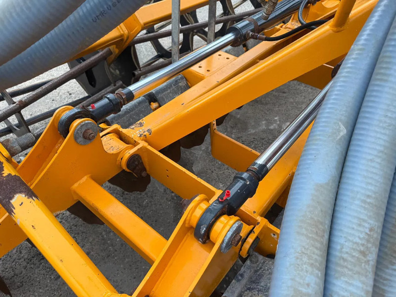 Veenhuis Terraject DISC 5.00 Schijvenegg Bemester Bouwlandinjecteur - Utilaje agricole: Foto 4 Veenhuis Terraject DISC 5.00 Schijvenegg Bemester Bouwlandinjecteur - Utilaje agricole: Foto 4