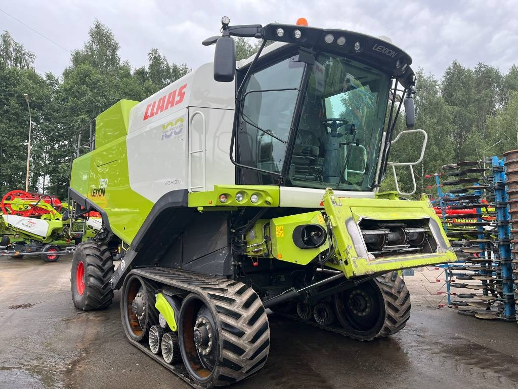 Claas Lexion 750 TT - Combină de recoltat cereale: Foto 1 Claas Lexion 750 TT - Combină de recoltat cereale: Foto 1