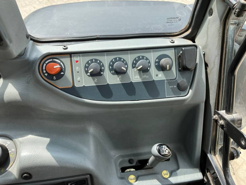 Tractor agricol Valtra A 93: Foto 16