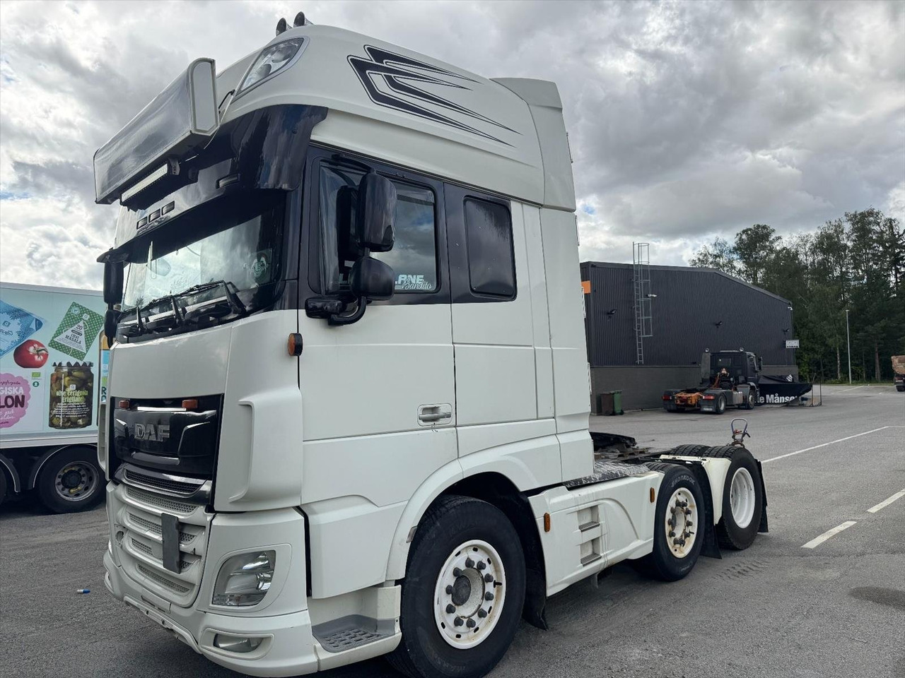 Dragbil DAF FTG XF480Z -2017 | Reparationsobjekt - Cap tractor: Foto 1 Dragbil DAF FTG XF480Z -2017 | Reparationsobjekt - Cap tractor: Foto 1