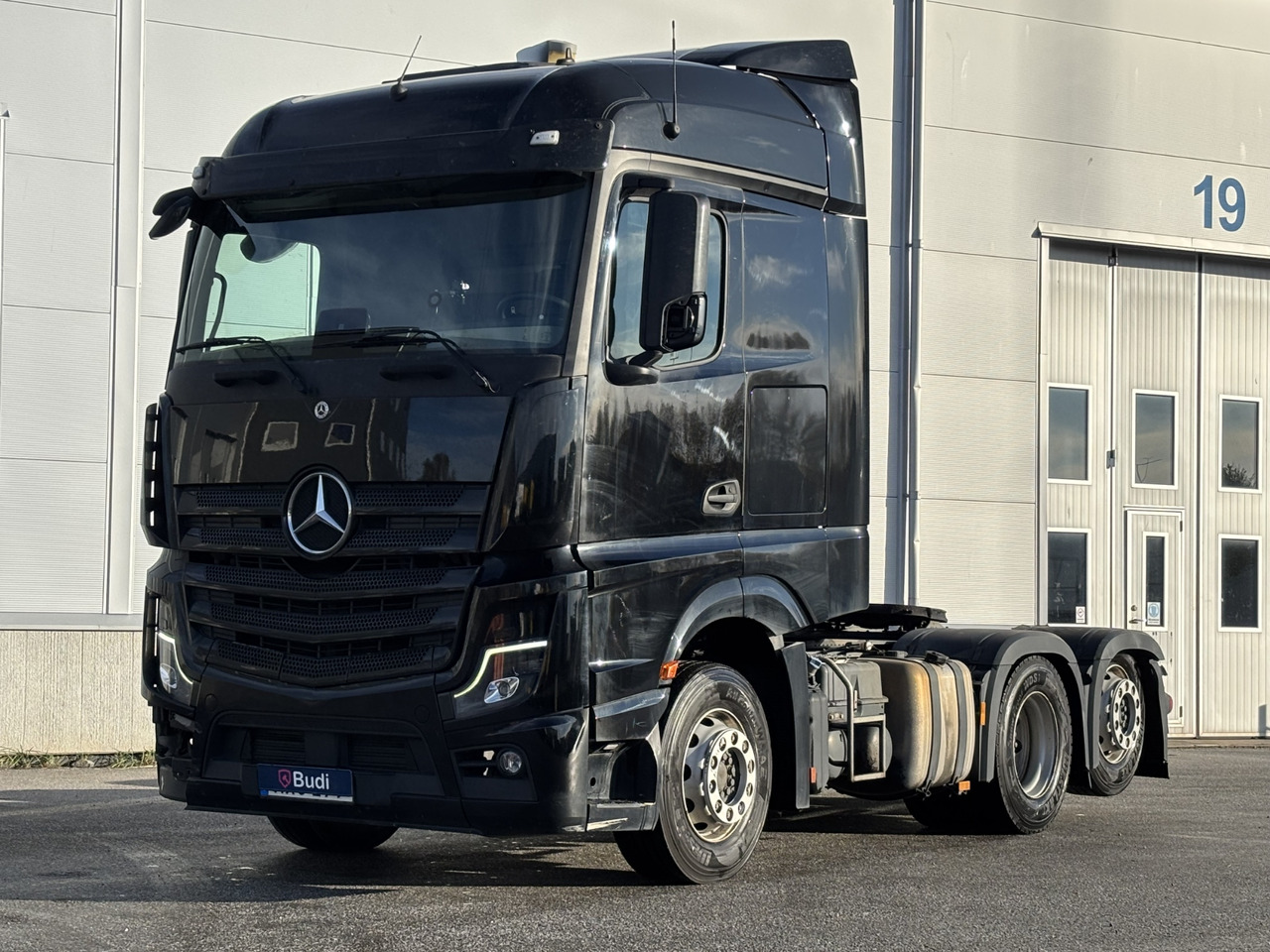 Dragbil Mercedes-Benz Actros 12.8 PowerShift -2022 - Cap tractor: Foto 1 Dragbil Mercedes-Benz Actros 12.8 PowerShift -2022 - Cap tractor: Foto 1