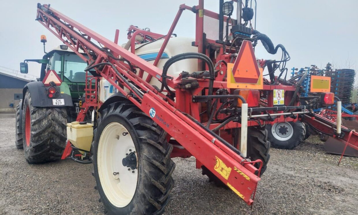 Bargam Elios 3000 - Synet til 2028 - Maşină de erbicidat tractata: Foto 4 Bargam Elios 3000 - Synet til 2028 - Maşină de erbicidat tractata: Foto 4