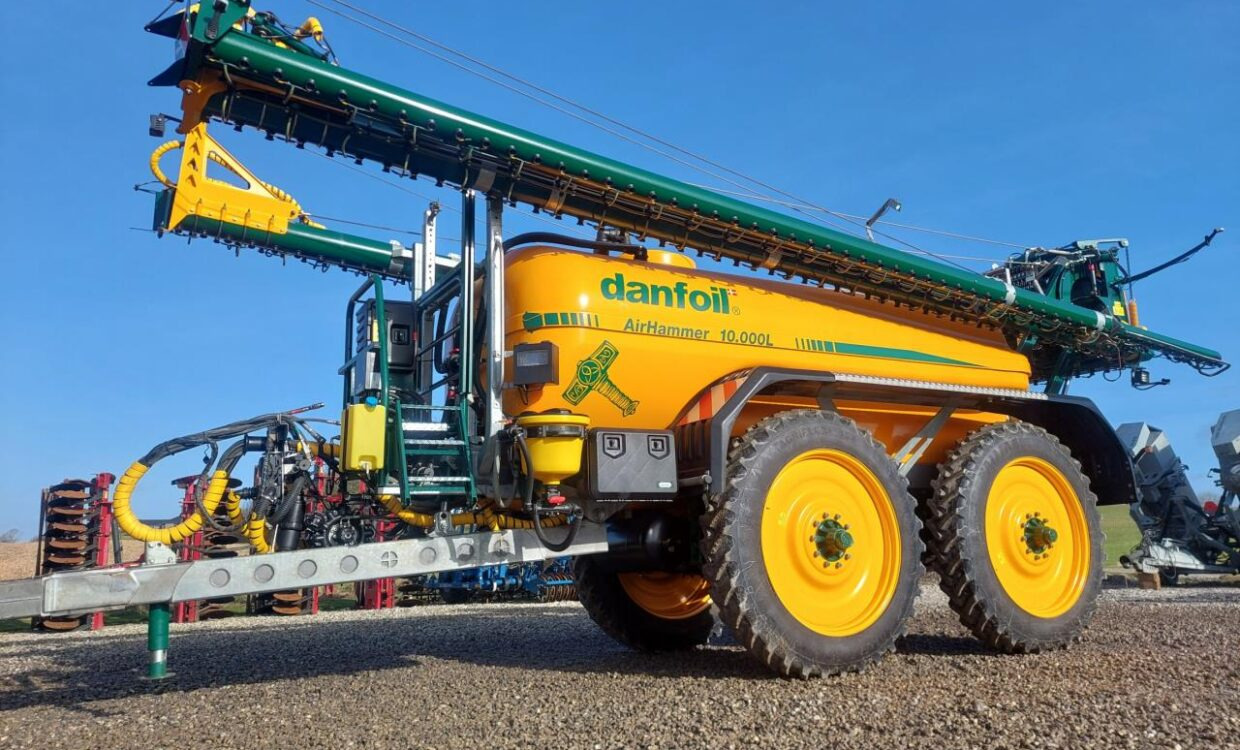 Danfoil AirHammer 10.000 L -36m - Maşină de erbicidat tractata: Foto 3 Danfoil AirHammer 10.000 L -36m - Maşină de erbicidat tractata: Foto 3