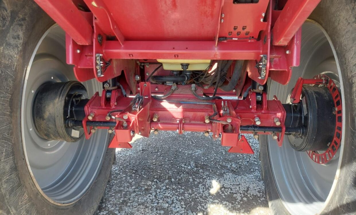 Hardi Commander 7000i - 28m Twin - Maşină de erbicidat tractata: Foto 4 Hardi Commander 7000i - 28m Twin - Maşină de erbicidat tractata: Foto 4