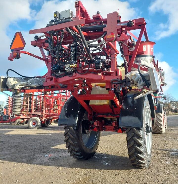 Hardi Commander 7000i - 36 m Twin - Maşină de erbicidat tractata: Foto 4 Hardi Commander 7000i - 36 m Twin - Maşină de erbicidat tractata: Foto 4