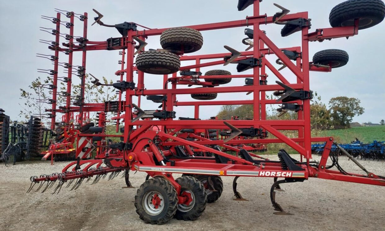 Horsch Terrano 8 FG - Grapă: Foto 2 Horsch Terrano 8 FG - Grapă: Foto 2